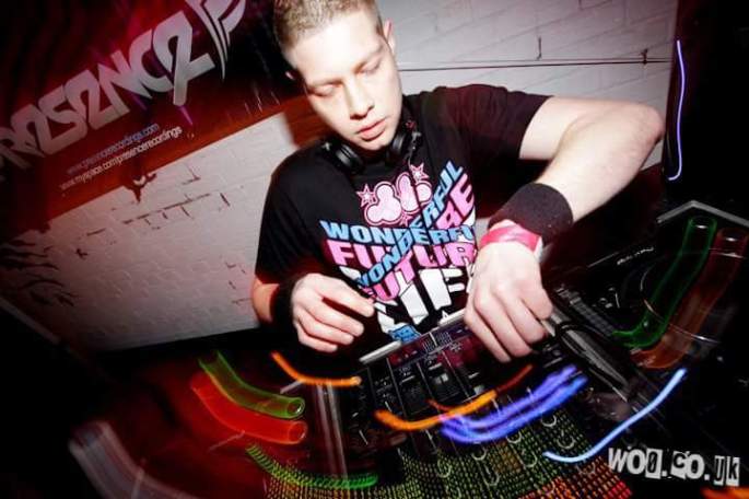 FC8515E4-8AFE-4DCF-87E2-8A525BB6C22B