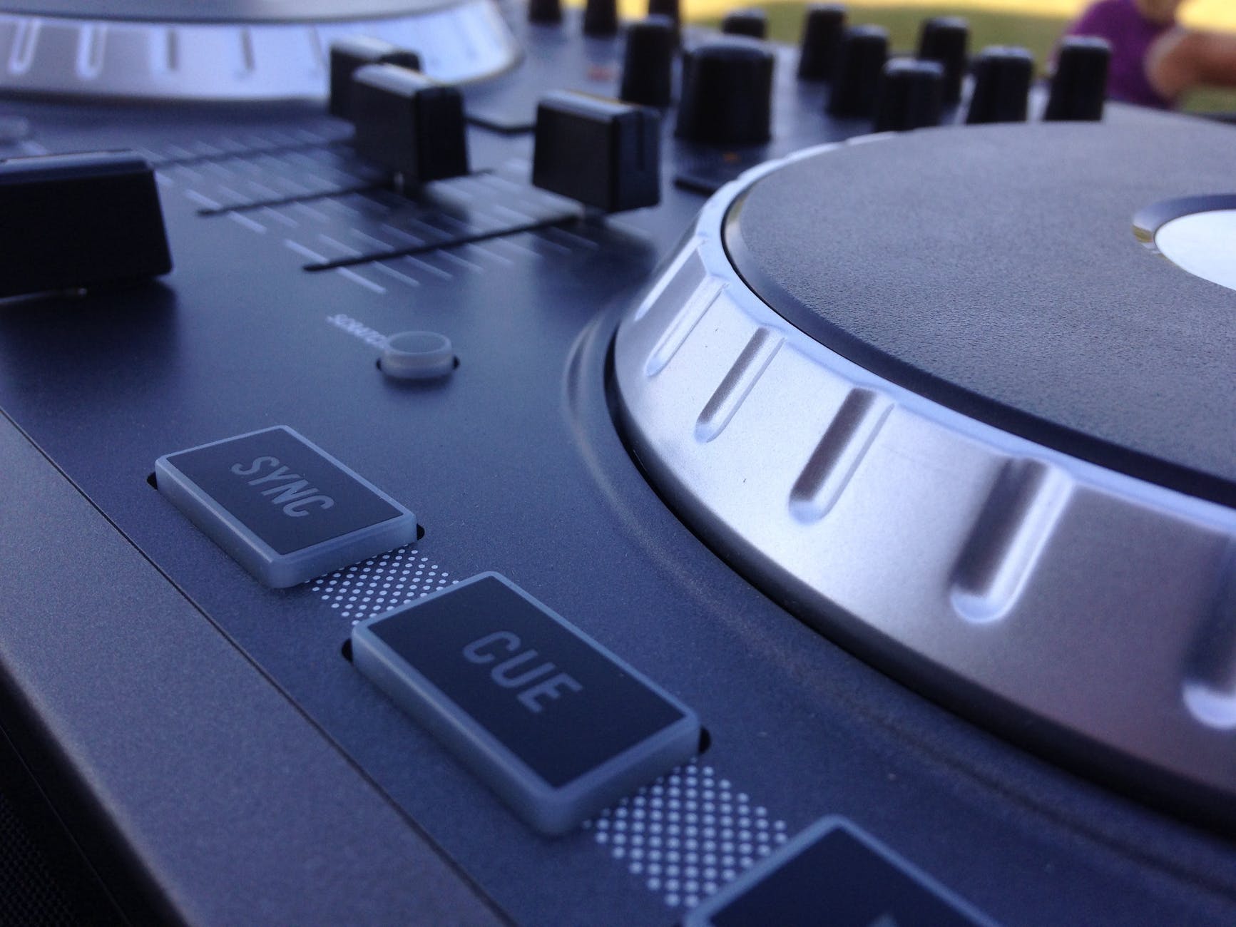 analogue audio black and white business