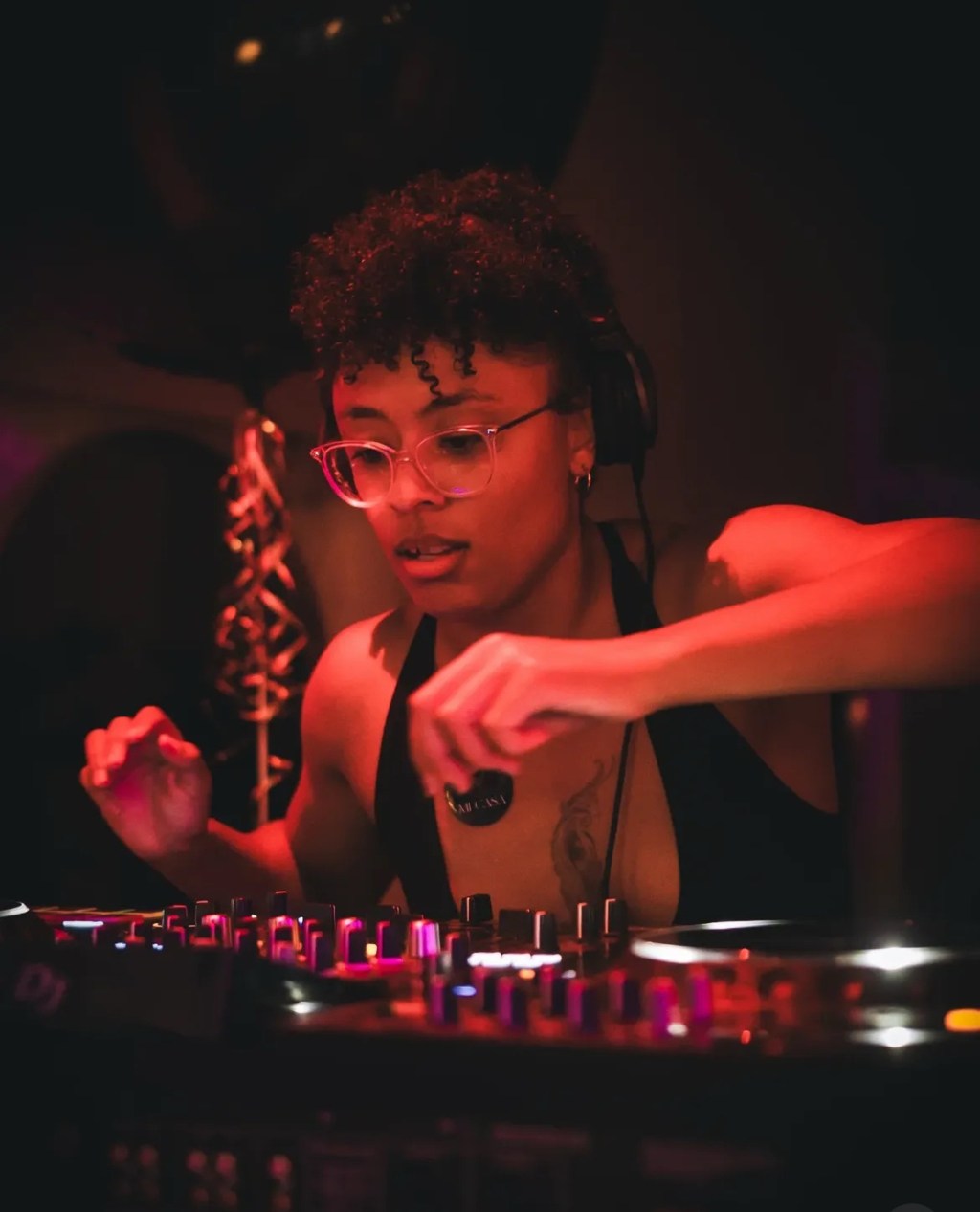 Step into the (spot light!) Music feature- DJ ShakespeareSounds